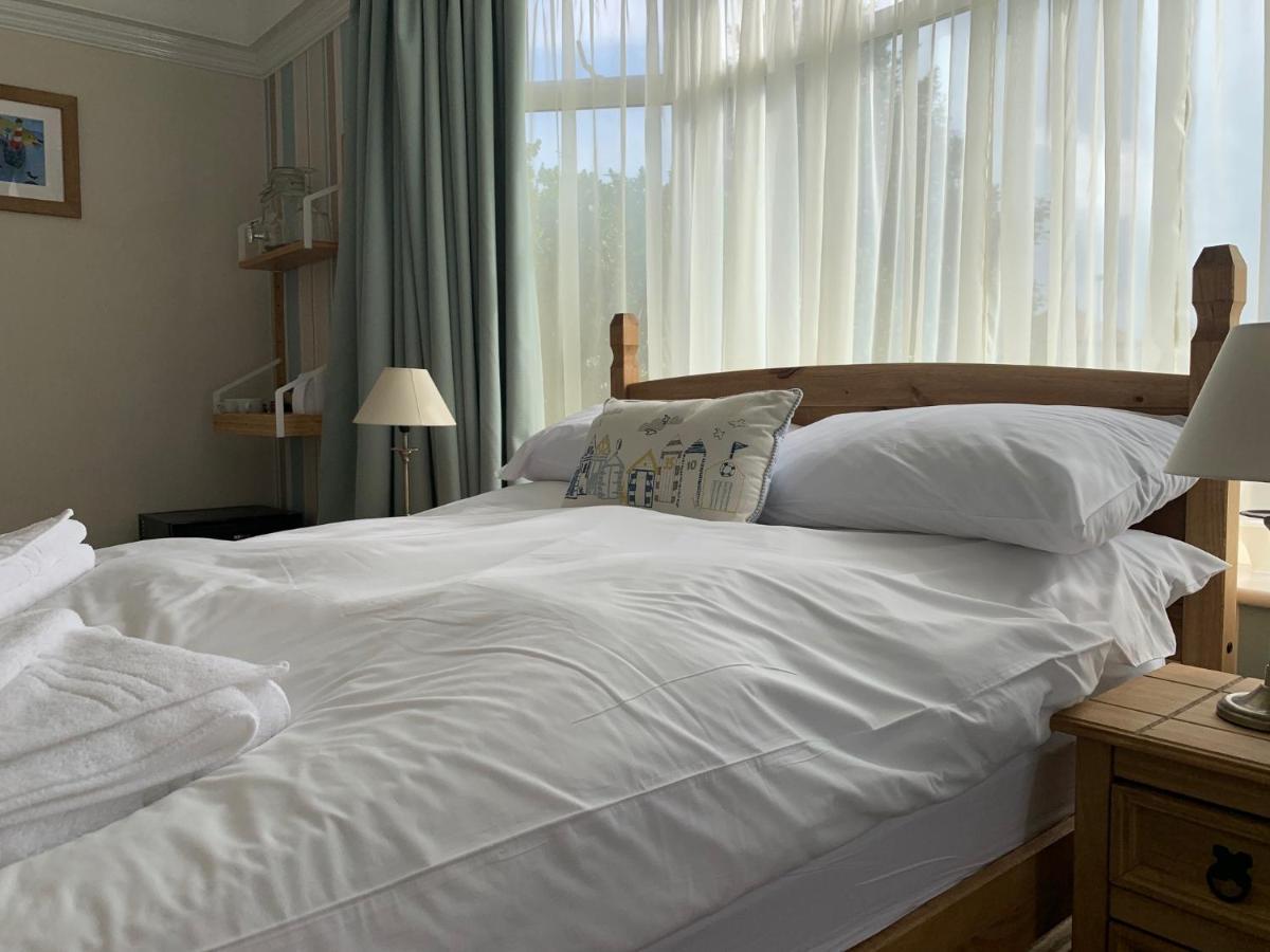 Bed and Breakfast Holly Trees à Seahouses Extérieur photo