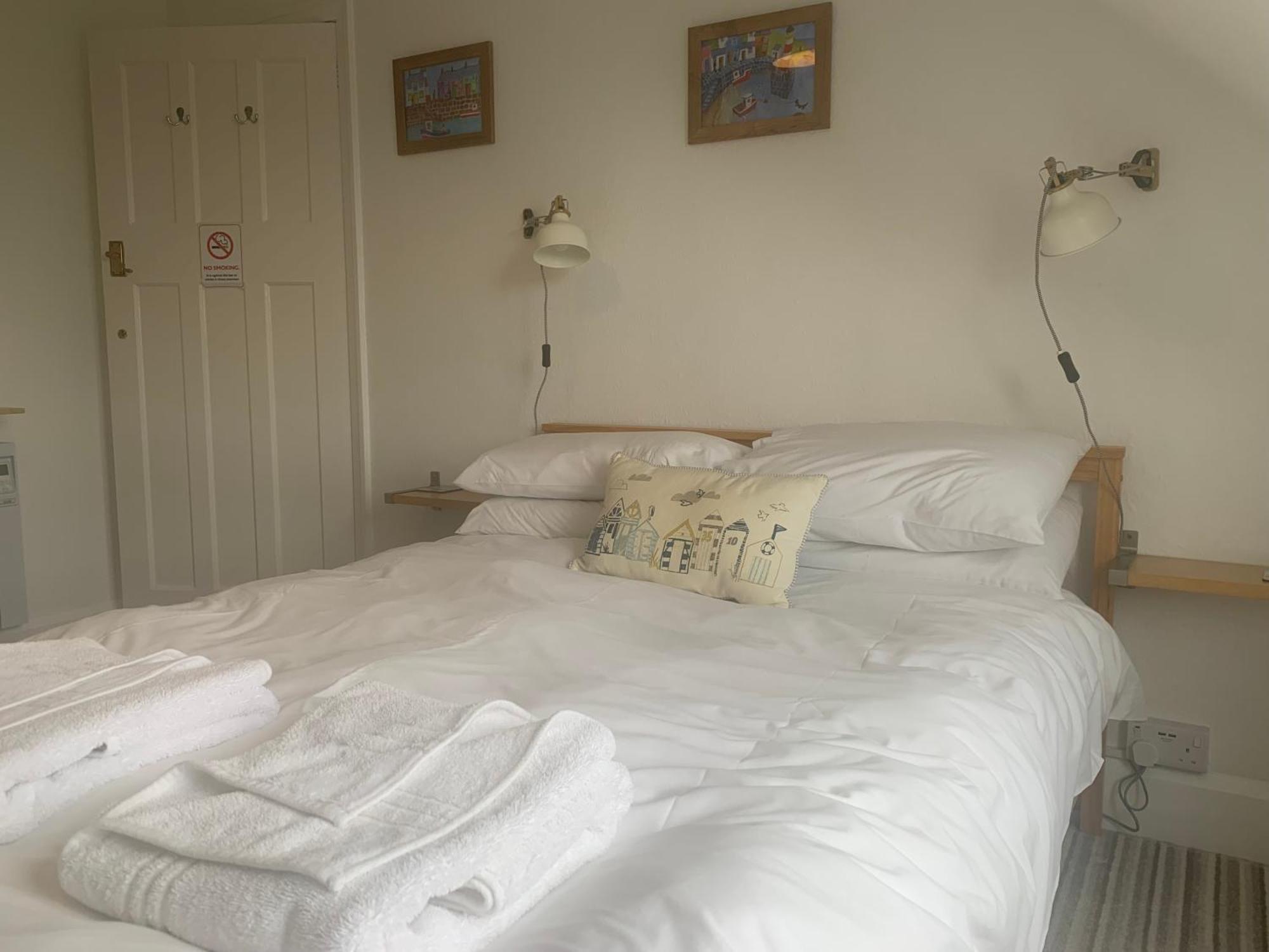 Bed and Breakfast Holly Trees à Seahouses Extérieur photo